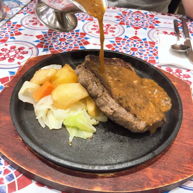 鐵板餐: 紐西蘭肉眼扒 