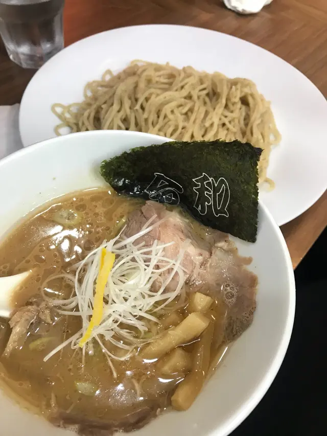 豚骨湯底配小麥面