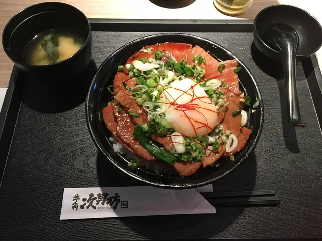 豚肉丼