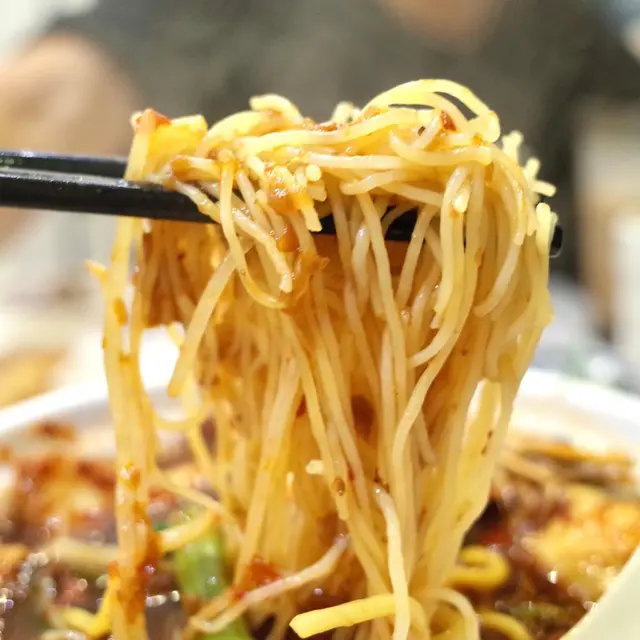 辣味蝦湯海鮮麵摻摻