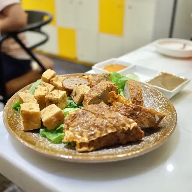 五香滷肉配一口脆豆腐