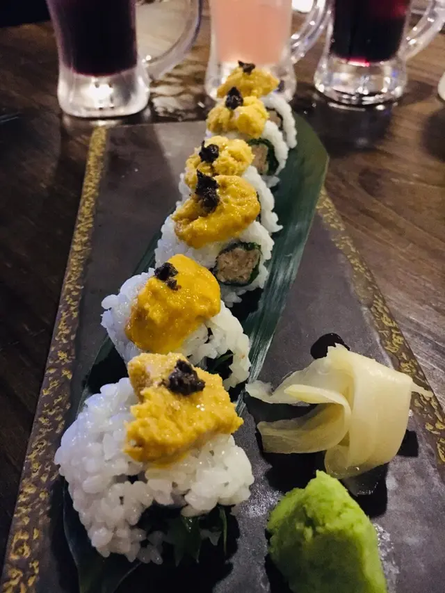雲丹蚧肉卷