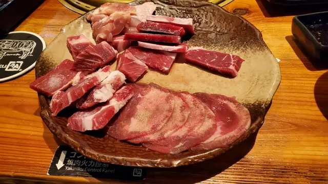 牛脷牛肩肉