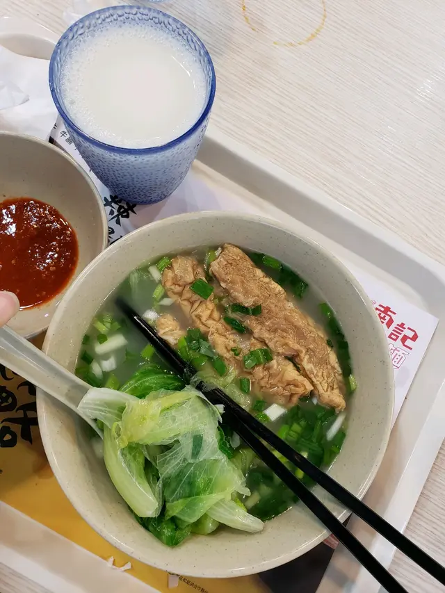 一隻匙羹咁多既菜