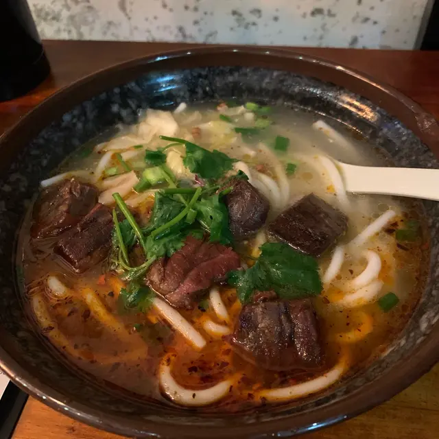 紅油牛肉麵