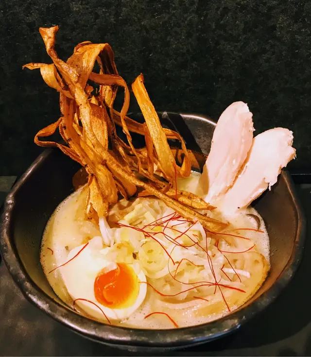 極濃雞白湯拉麵