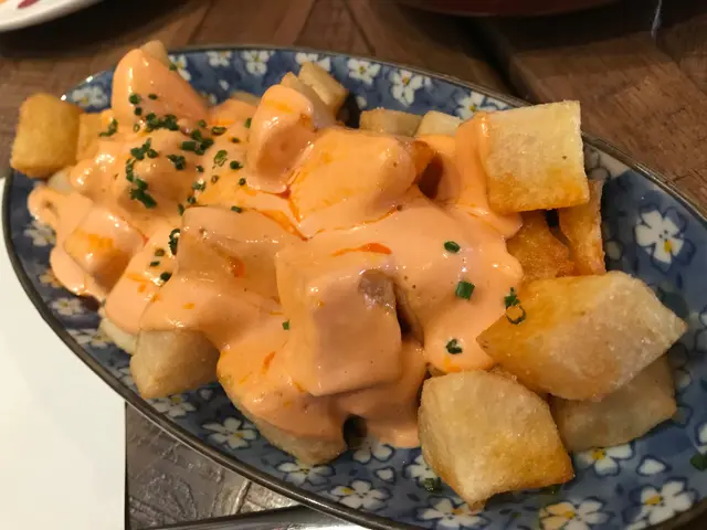 PATATAS BRAVAS
