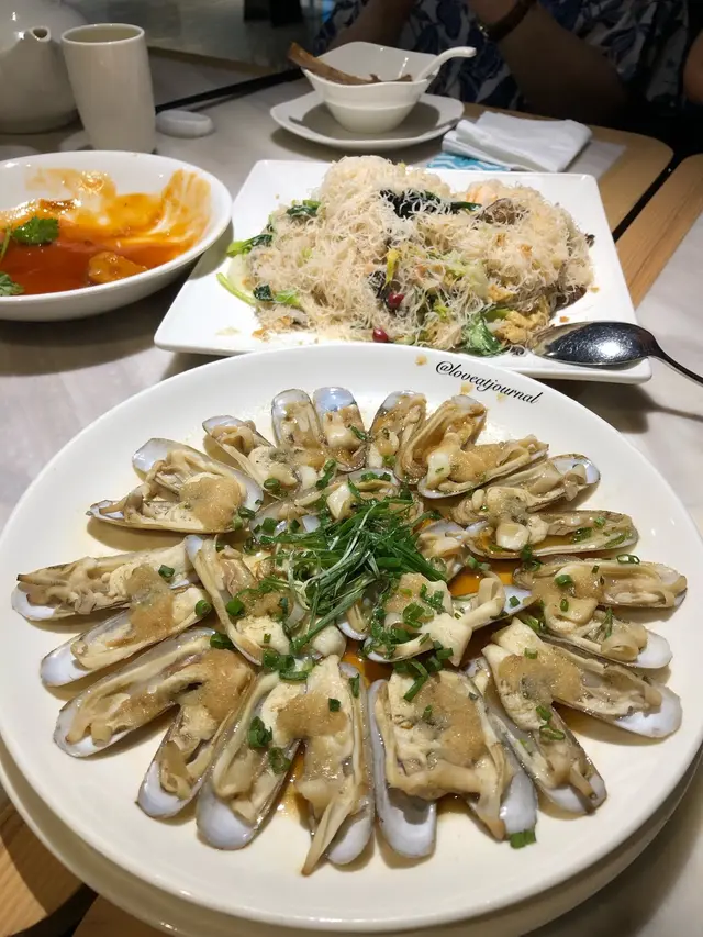 蒜蓉蒸蟶子($198兩款)