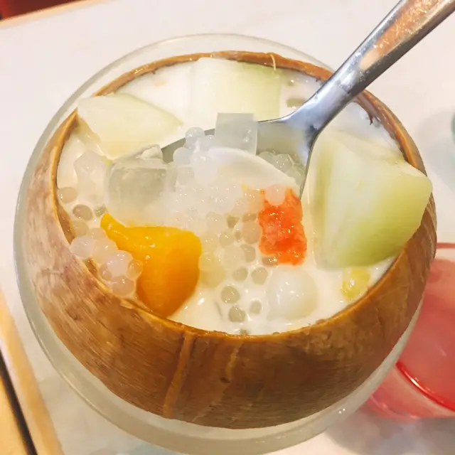 冰鎮椰皇配椰皇水