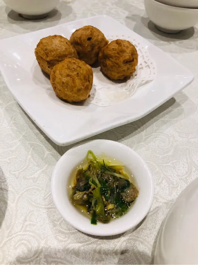 蜆芥鯪魚球