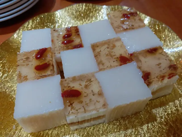 椰汁桂花糕同益力多凍