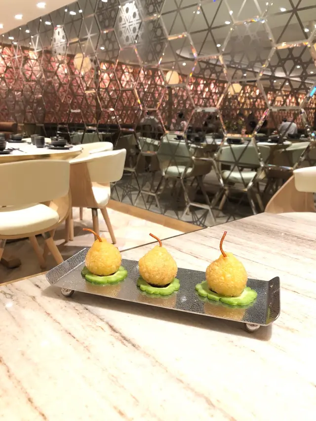 黃金啤梨鹹水角