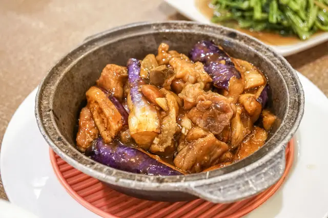 紅燒茄子排骨煲
