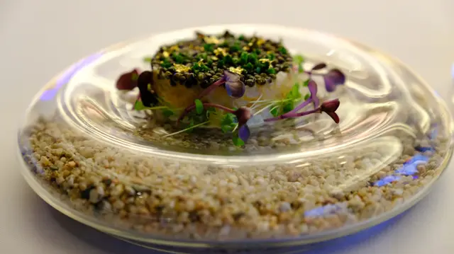 前 魚子海膽龍蝦凍