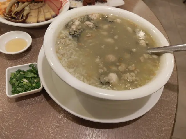 蠔仔肉碎粥