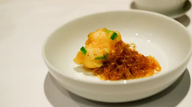 乾逼龍蝦粉絲煲