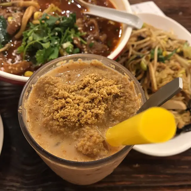 胚牙奶茶