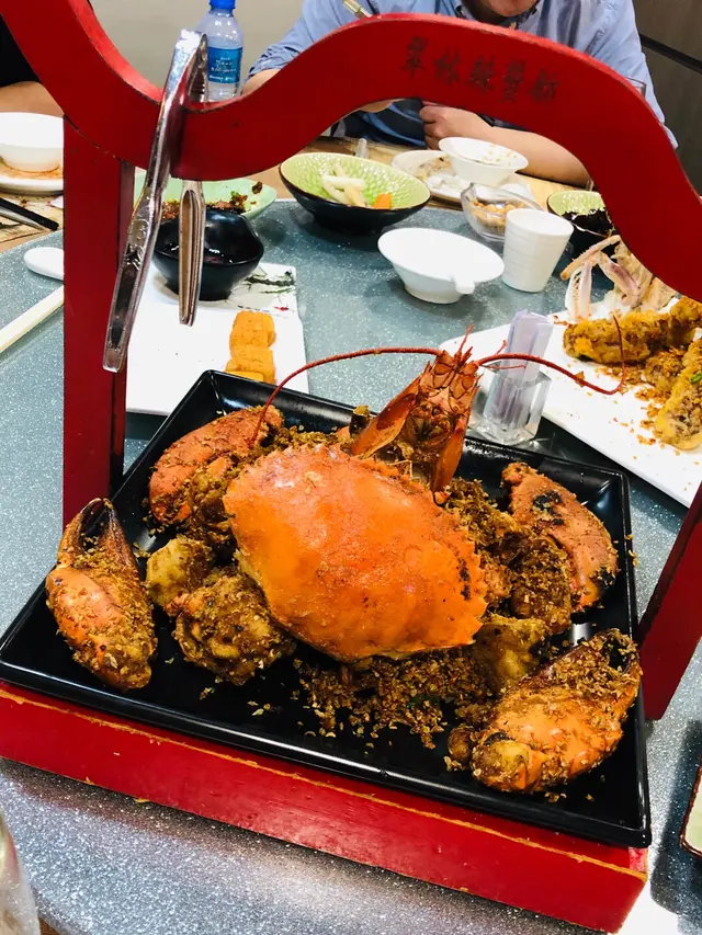 鎮店之寶避風塘炒辣蟹