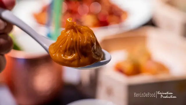 麻辣濃湯小籠包