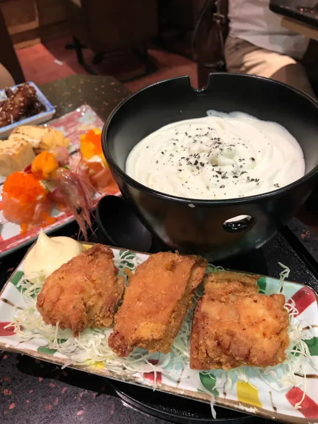 白咖喱烏冬配炸雞