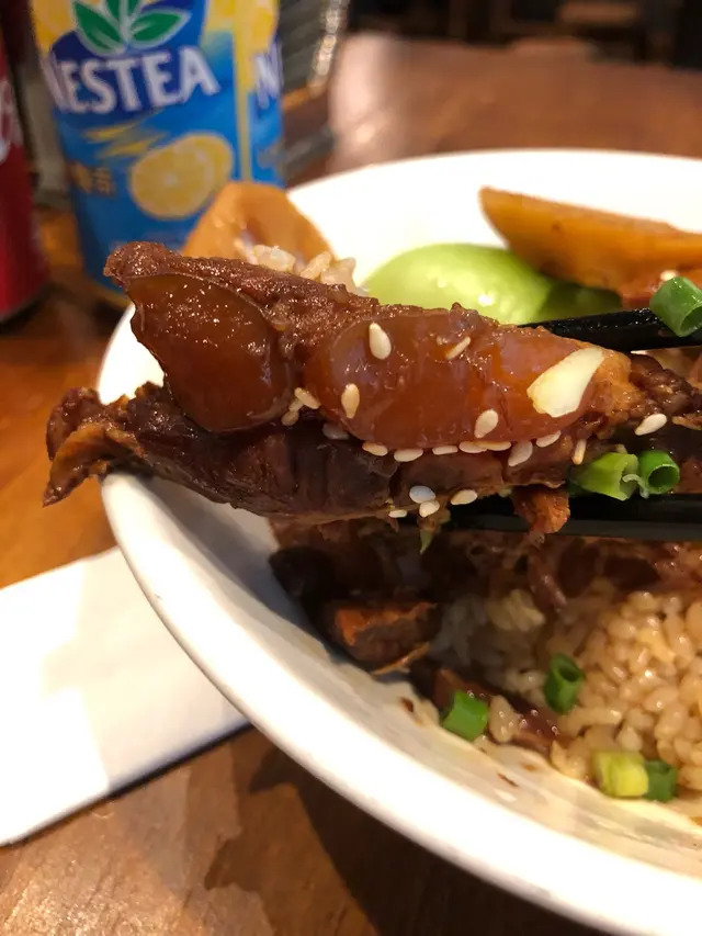 沖繩豬軟骨飯