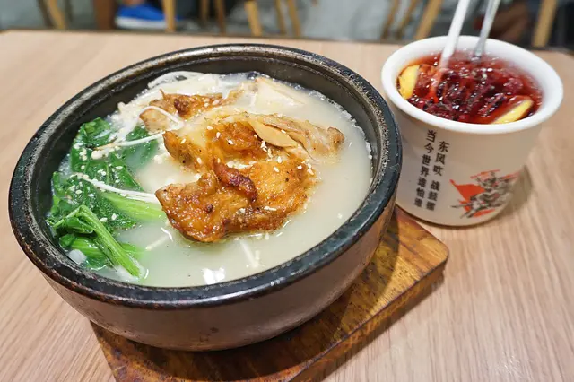 石窩日式雞扒湯烏冬配迷你雞蛋仔雪糕