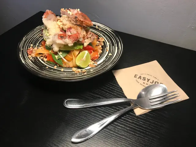 泰式香酥軟殼蟹闊條麵