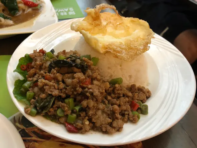 香葉肉碎煎蛋飯