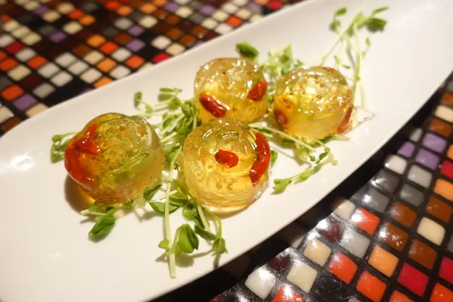 玫瑰花造型幾精緻,口味清甜淡雅,輕帶桂花香