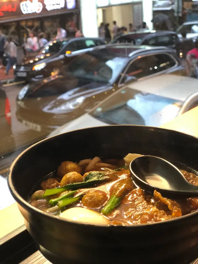 魚蛋豬皮半熟蛋魚皮餃烏冬小辣