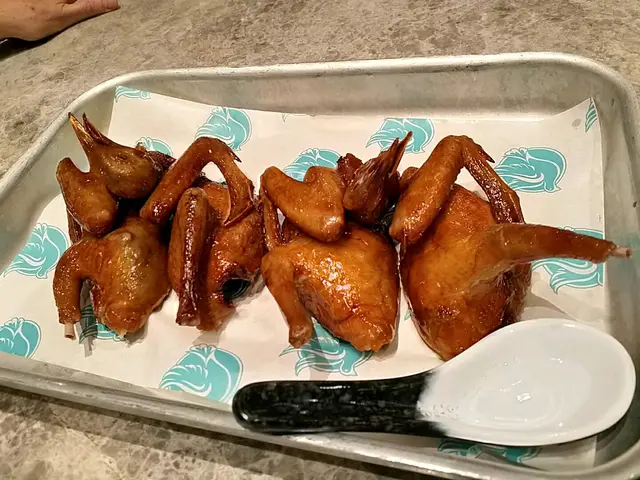 細隻 即炸 香脆肉嫩
但 問都冇提供喼汁淮鹽