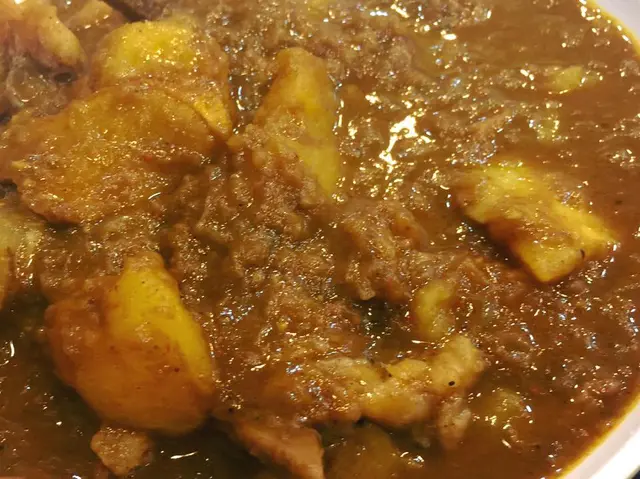 咖哩牛腩飯大辣
