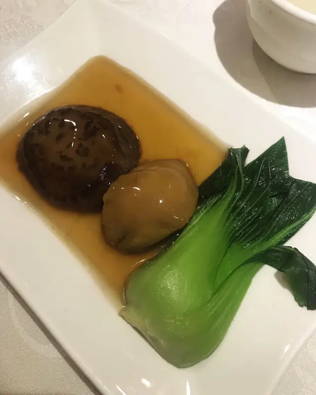 原隻鮑魚花菇