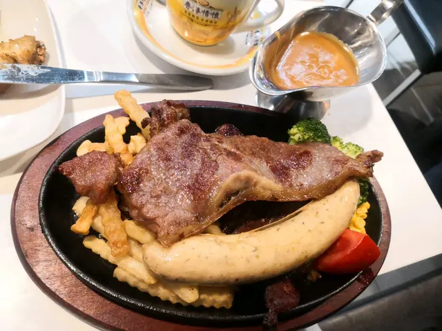 爵士西冷扒香草腸