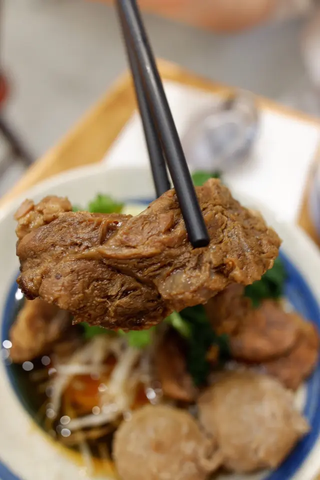 三拼牛肉飯定食
