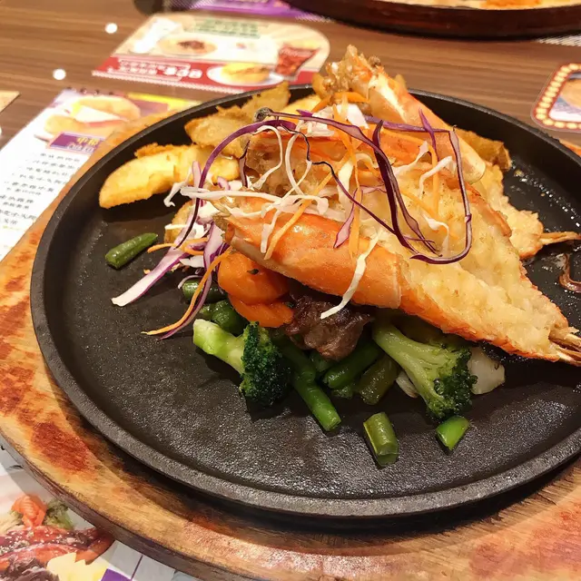 香煎美國牛柳配大蝦