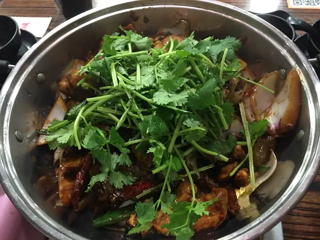 雞脾肉雞煲(大份)