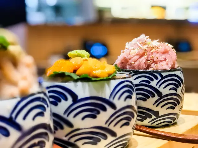 三色丼 