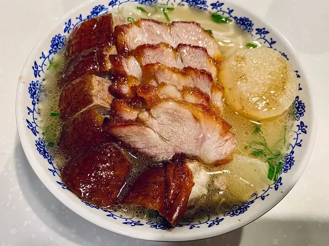 燒鵝拼叉燒瀨粉