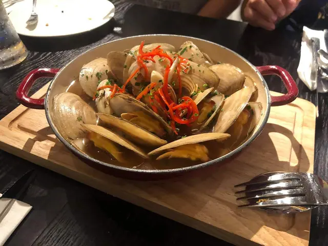 意大利托托蜆配昆布湯