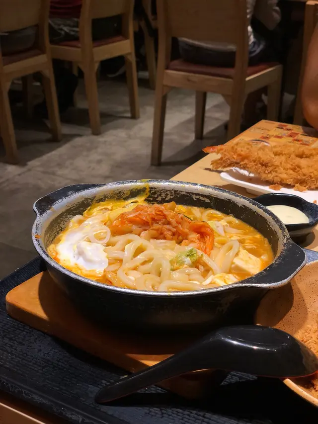 吉列豬扒泡菜湯烏冬