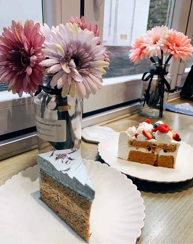 Earl Grey cream cake (front)