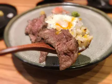 烧牛骨肉料理