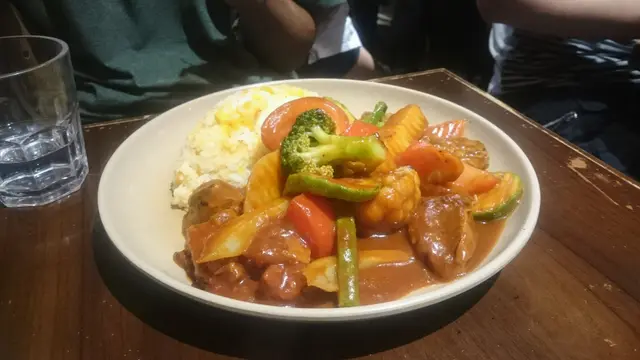 蕃茄牛肋椰菜咖哩