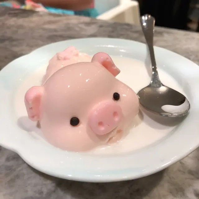 好得意，打佢patpat仲會彈彈下🤣