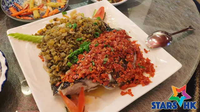 火辣雙椒蒸原隻大魚頭