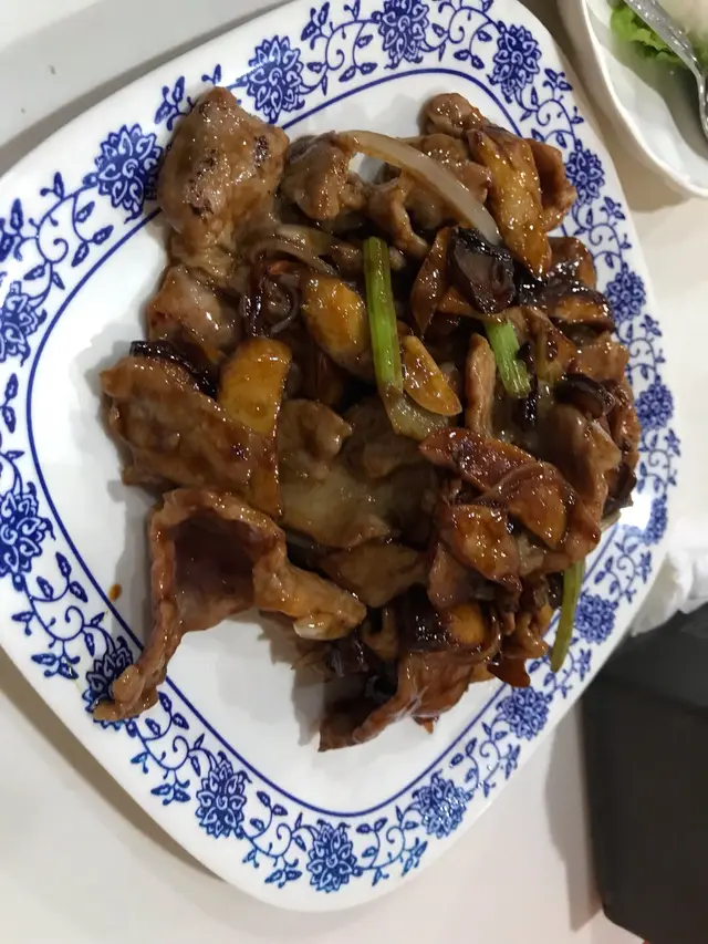 雜菌炒黑豚豬肉