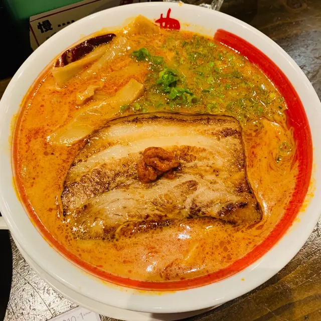 辛辣炙燒豚肉拉麵