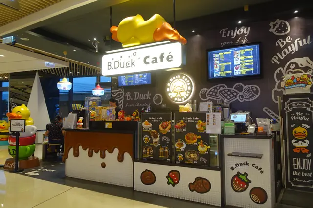 B.Duck Cafe