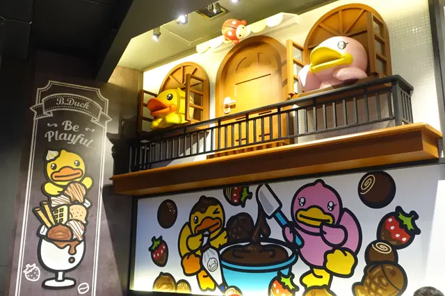 每一個角落也見到主角 B Duck 蹤影